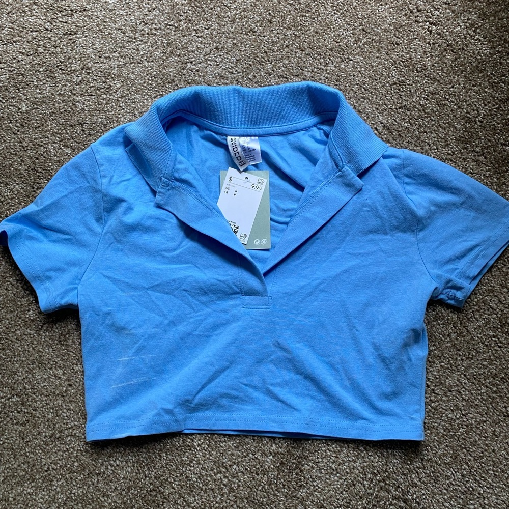 Cropped T-shirt NWT